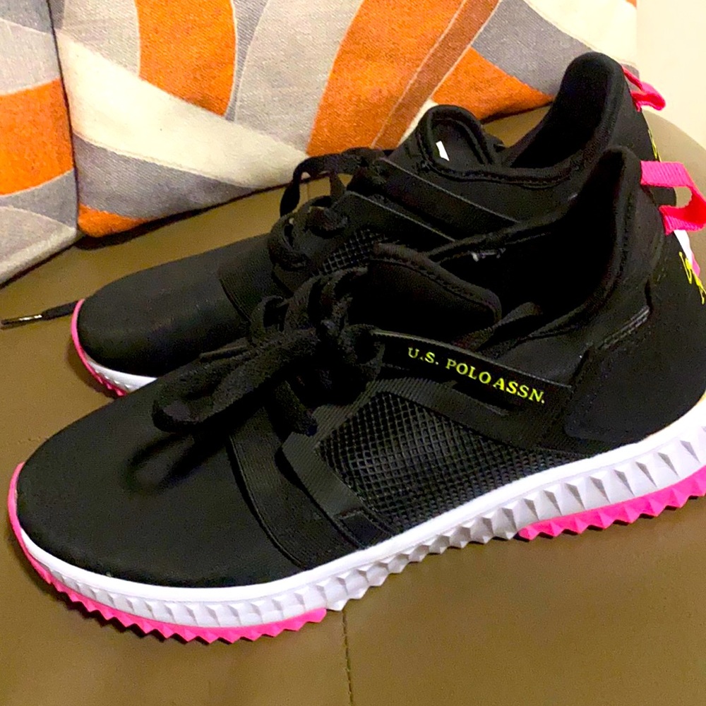 Woman US Polo Association Black sneakers, size 8.5